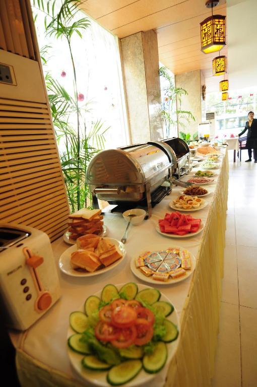 Phuoc Loc Tho 1 Hotel Хошимин Экстерьер фото