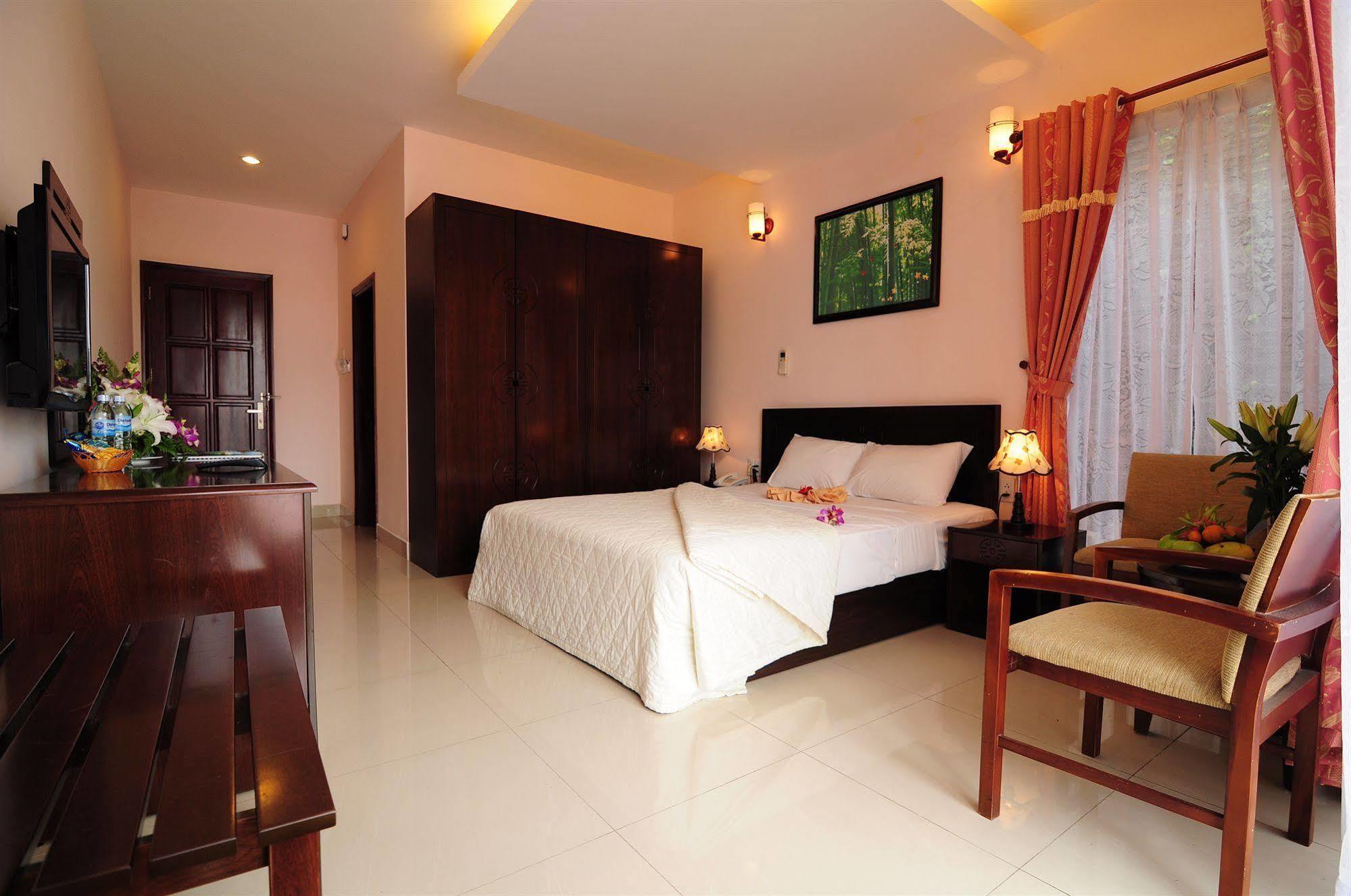 Phuoc Loc Tho 1 Hotel Хошимин Экстерьер фото
