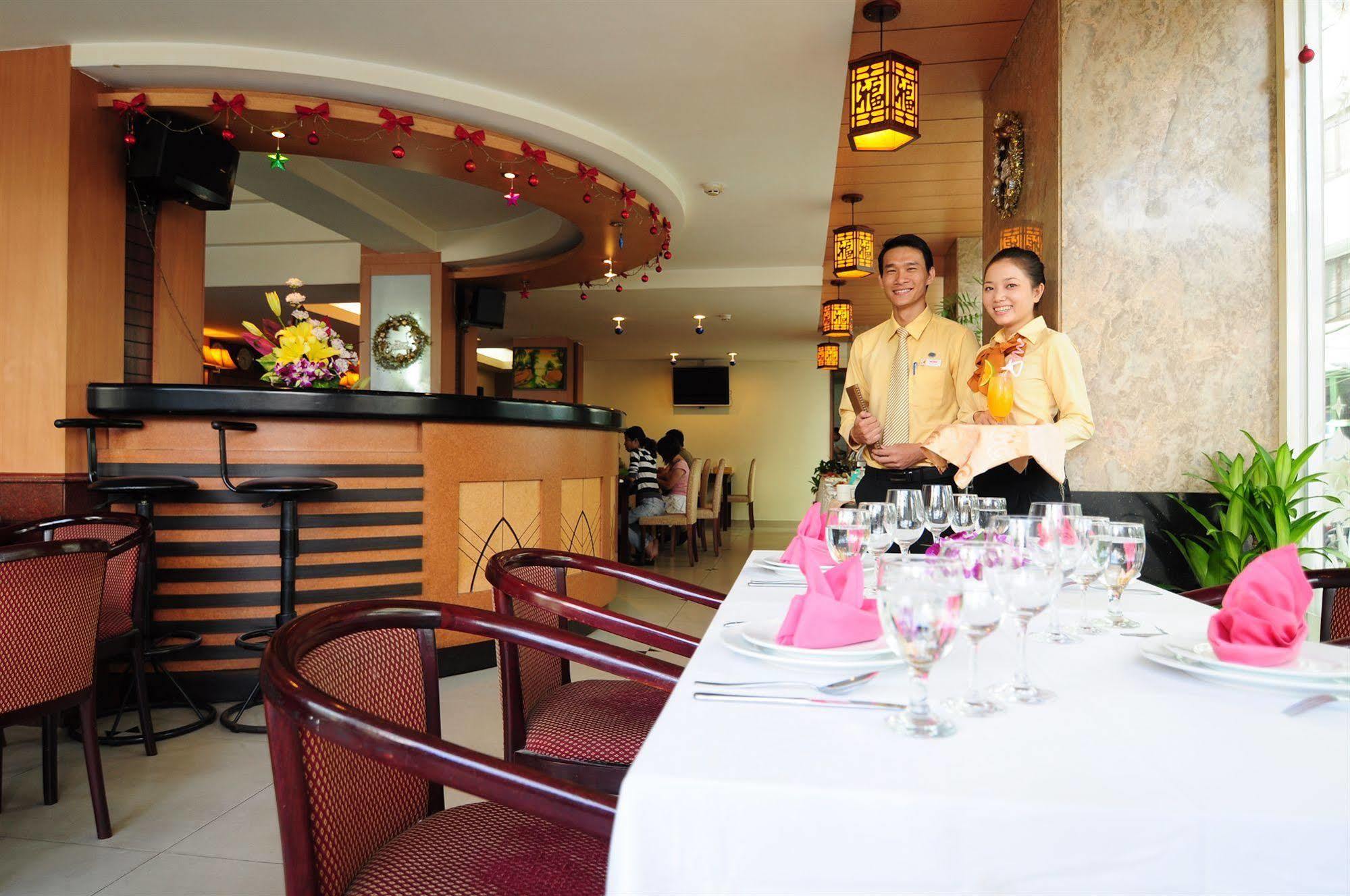 Phuoc Loc Tho 1 Hotel Хошимин Экстерьер фото
